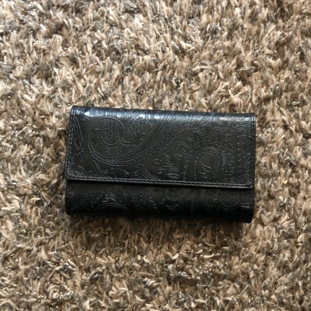 Black leather patterned Relic wallet